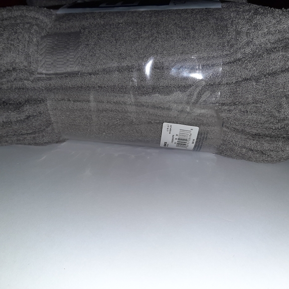 Kohl's 12 piece Bath Towel Set - Picture 3 of 5
